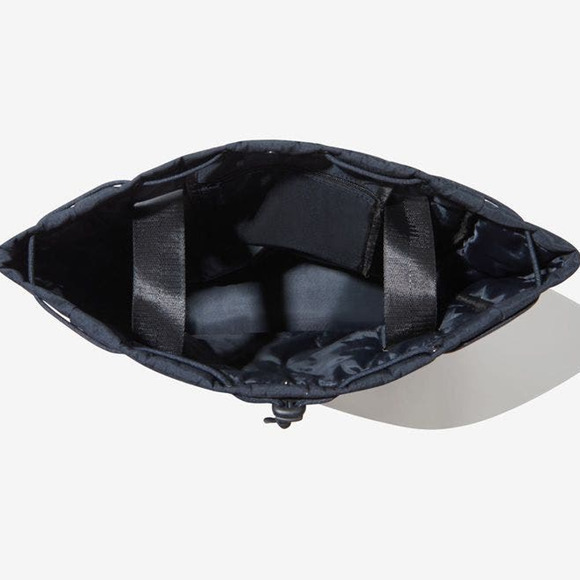 Beyond Yoga Black Convertible Gym Bag Backpack - Picture 3 of 7